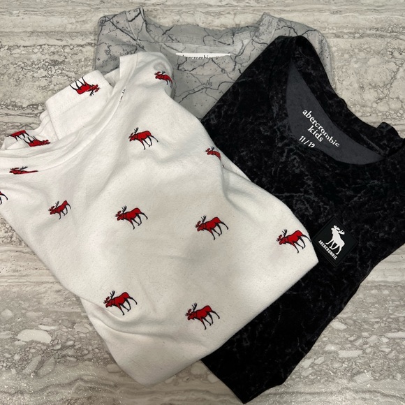 Abercrombie T-Shirts - Picture 1 of 5